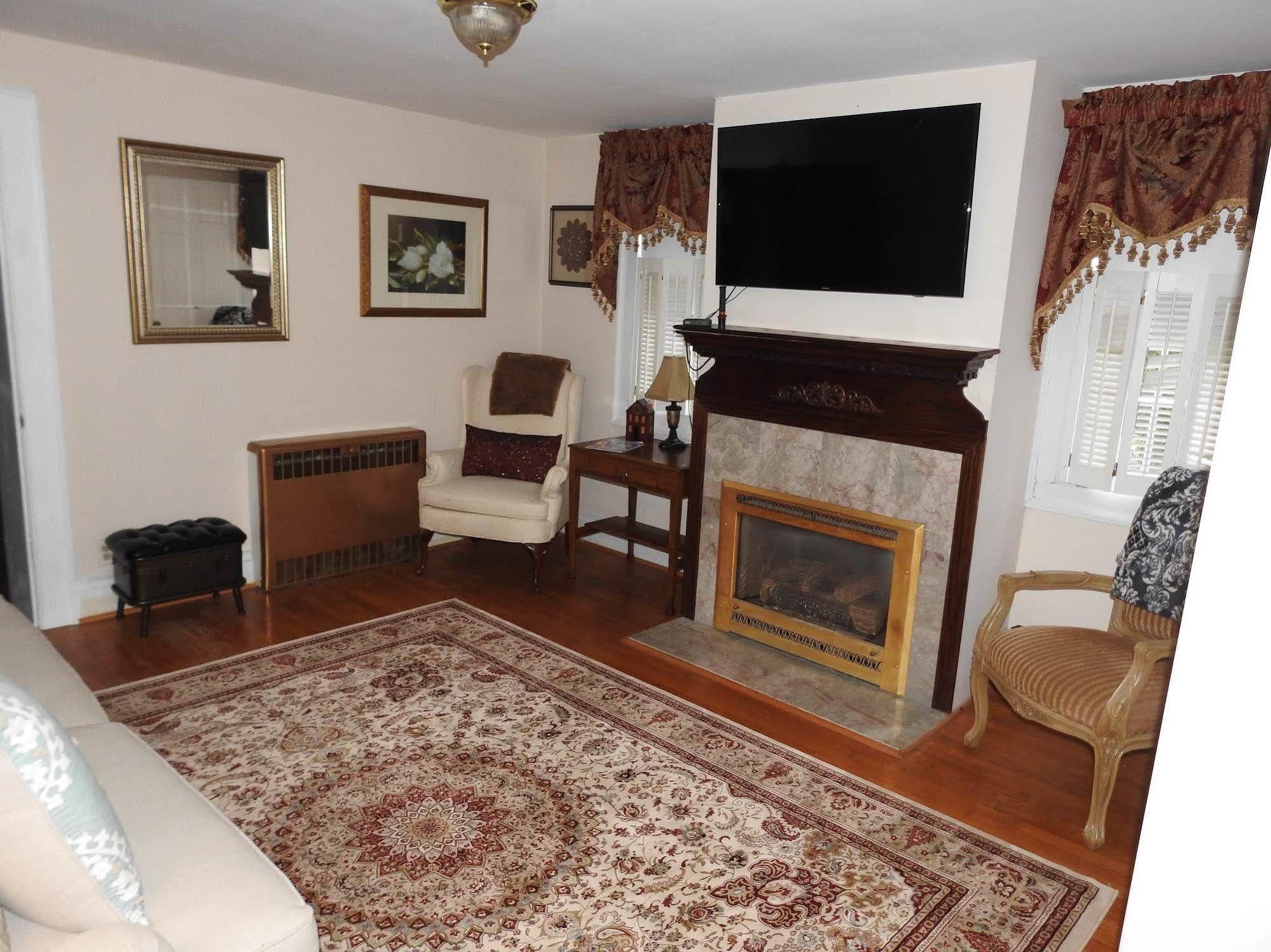 וויליאמסבורג Magnolia Manor B&B Inn מראה חיצוני תמונה